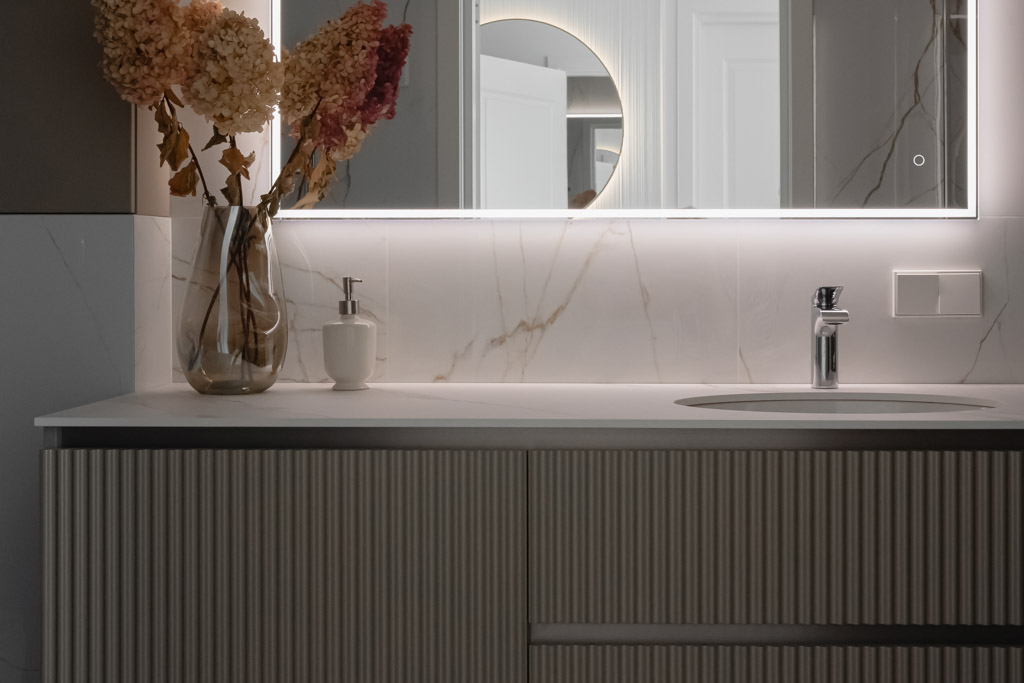 Elegantiškas vonios kambarys