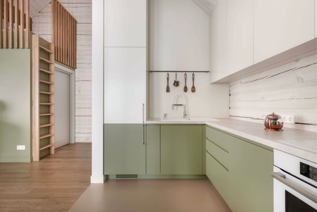 Žalios spalvos virtuvės baldai
